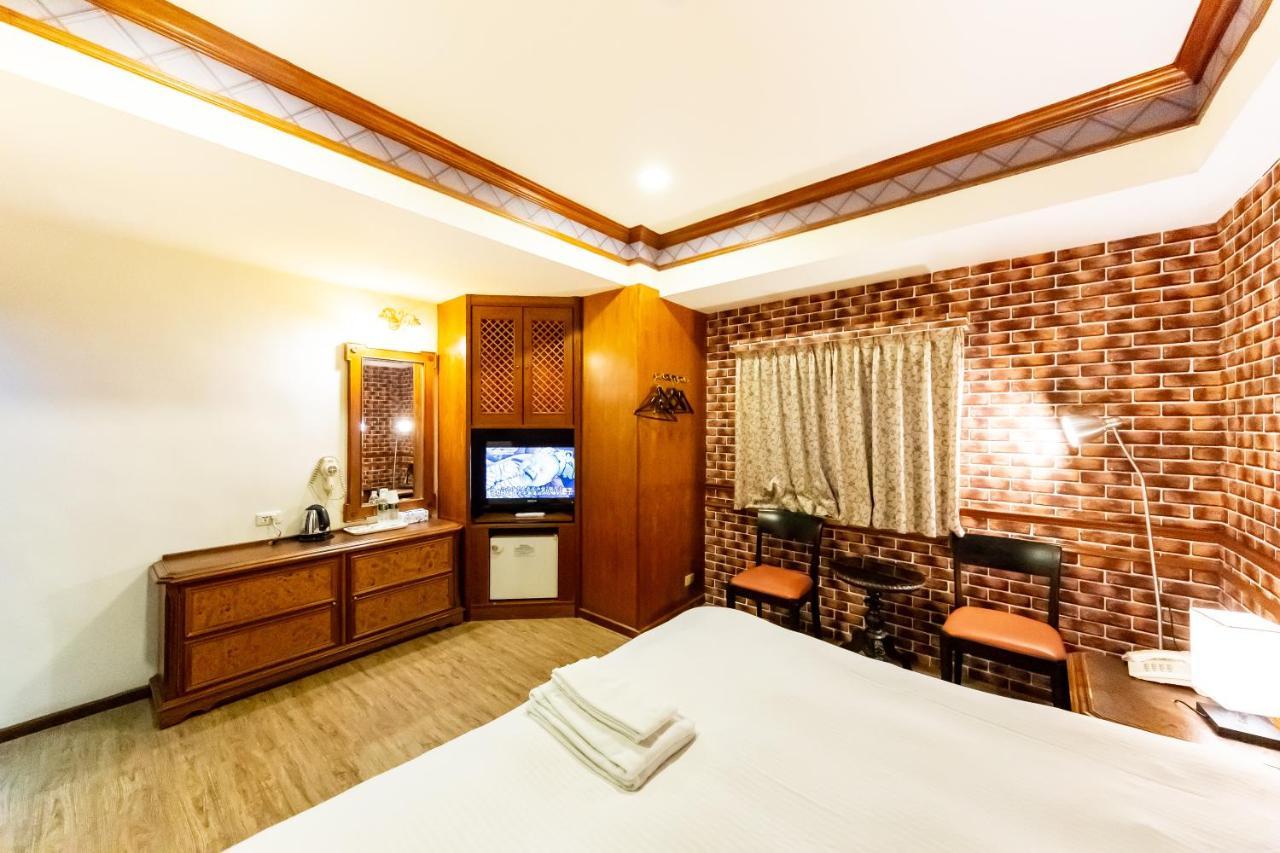I Hi Sanduo Travel Hotel Kaohsiung Bagian luar foto