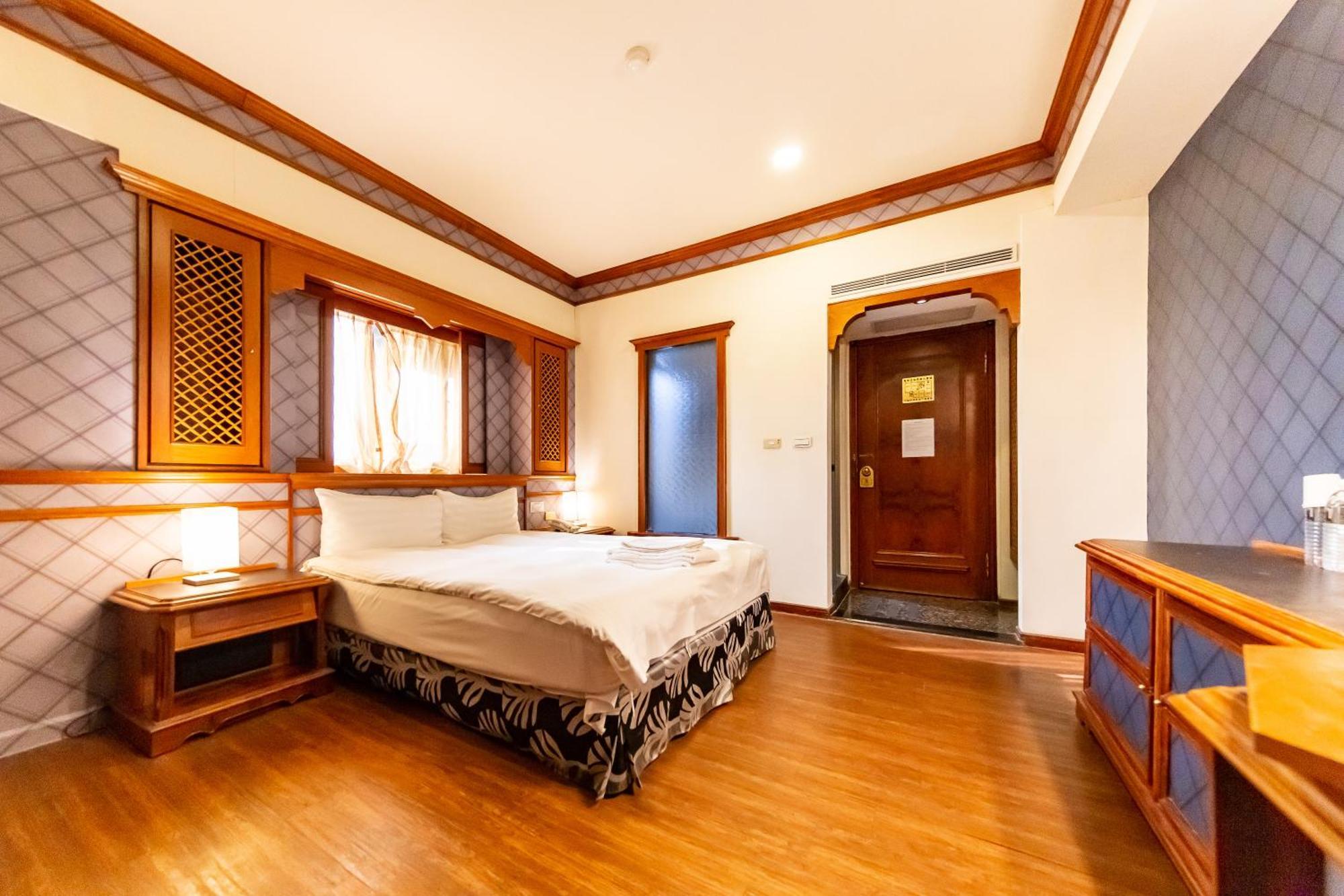 I Hi Sanduo Travel Hotel Kaohsiung Bagian luar foto
